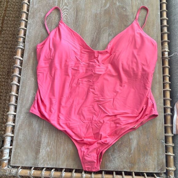 J Crew Swimsuit Size 24 Scoopneck One Piece‎ Pink - Picture 2 of 7